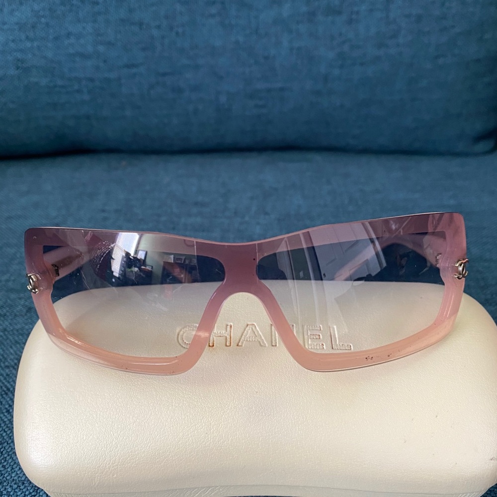 Chanel Sunglass